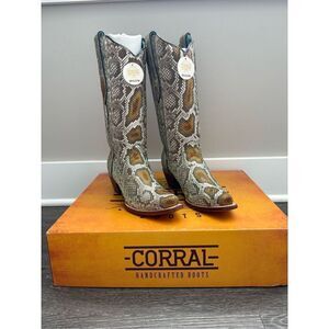 NIB Corral Gold Full Python Limited Edition Women’s Cowboy Boots Size 7.5